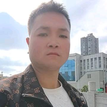 农村飞哥养猪 长期收购肥母牛公牛小牛