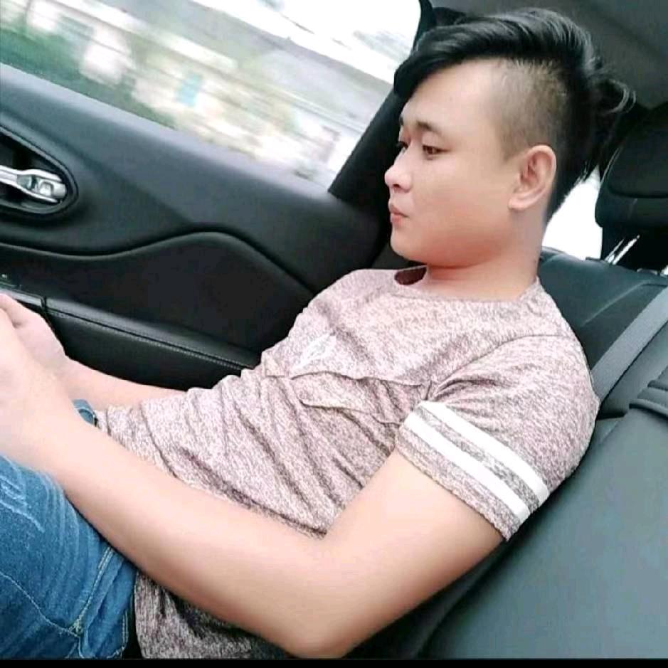ᶻ