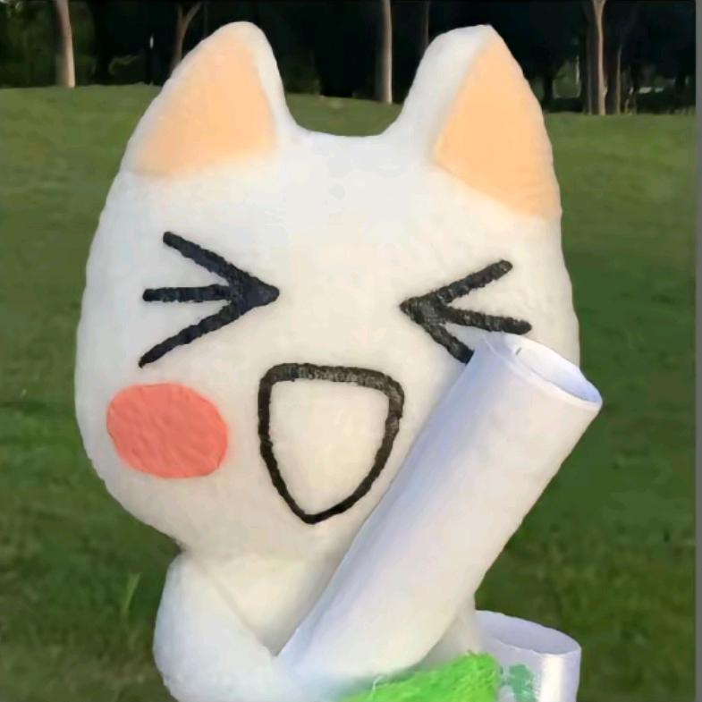 小凇凇