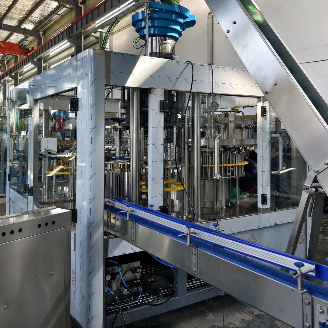 新耀天饮料灌装设备