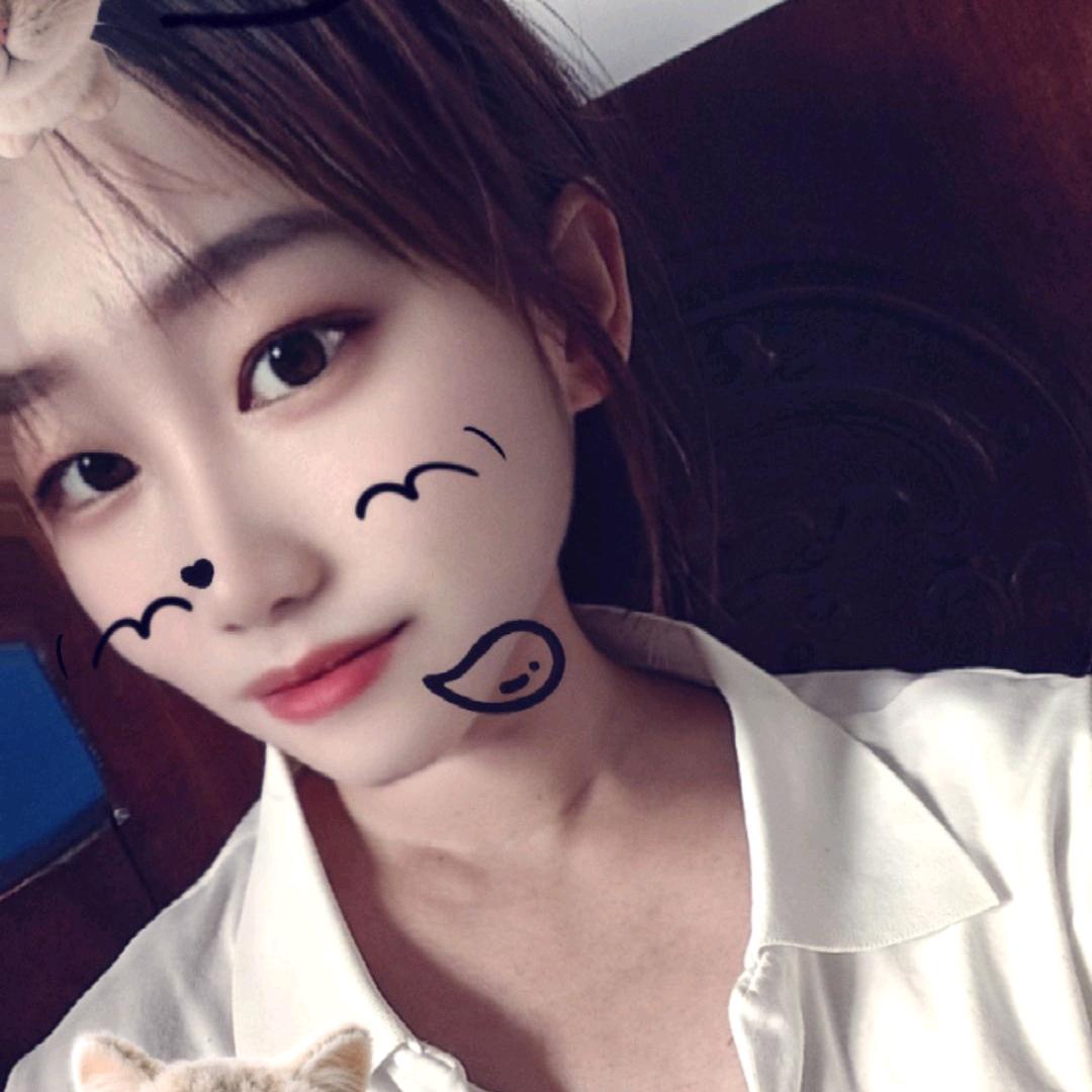 炜炜汽修老板娘