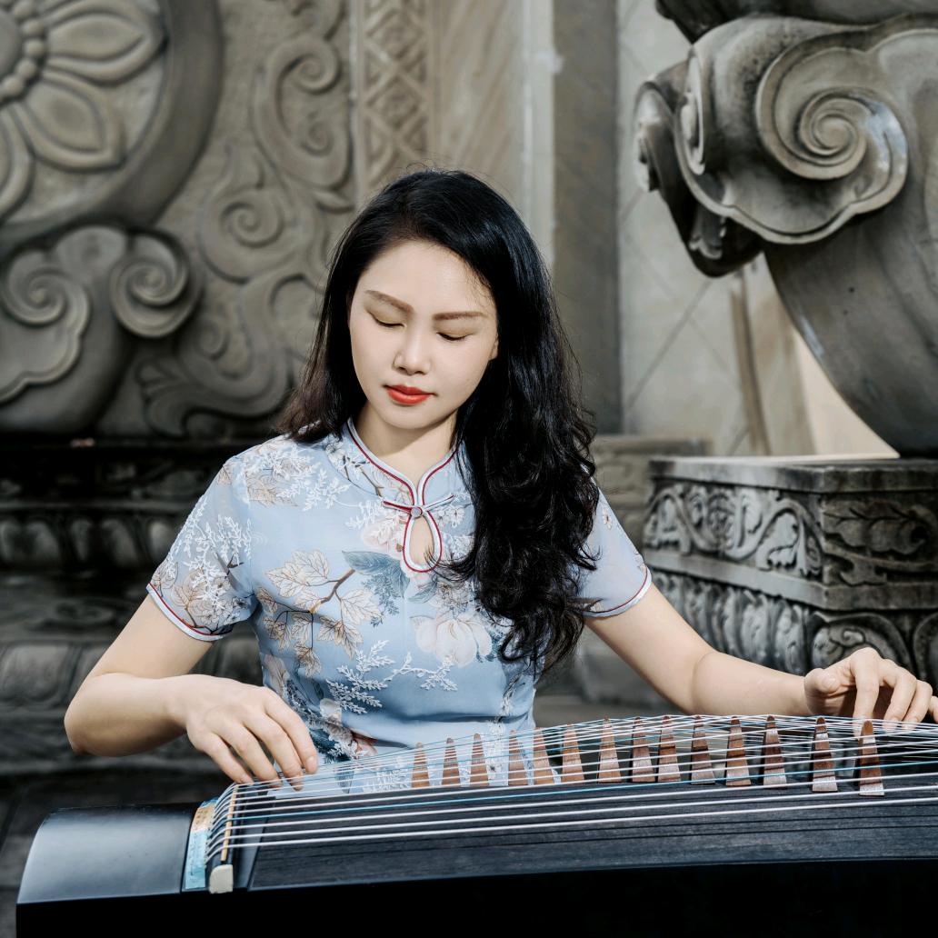 依莲古筝