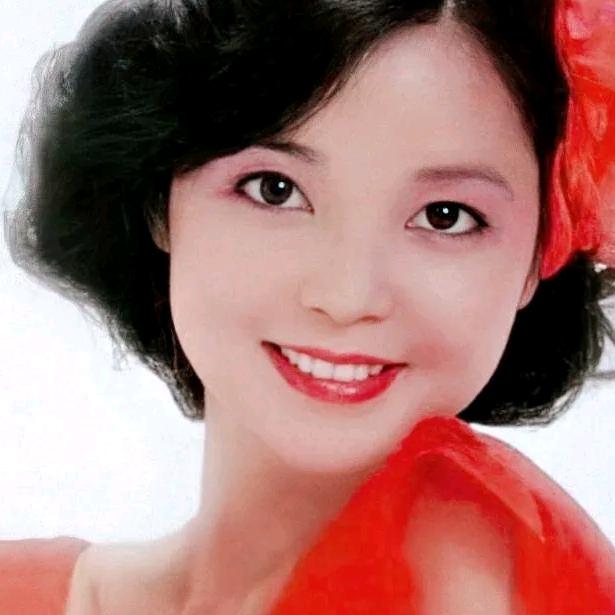 红梅花开