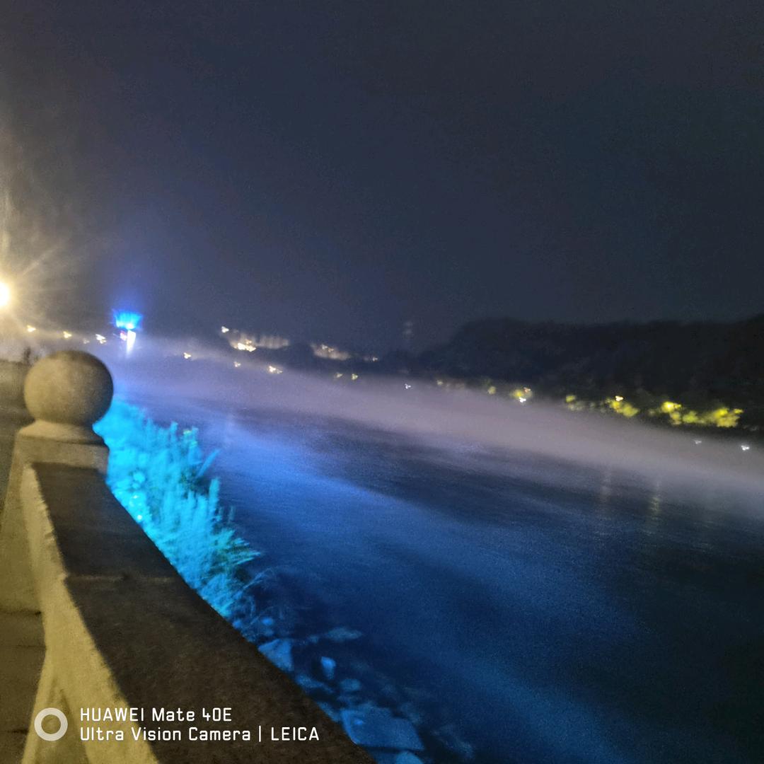 青山皆过客，我亦非归人