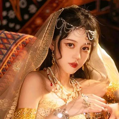 美女爱追剧