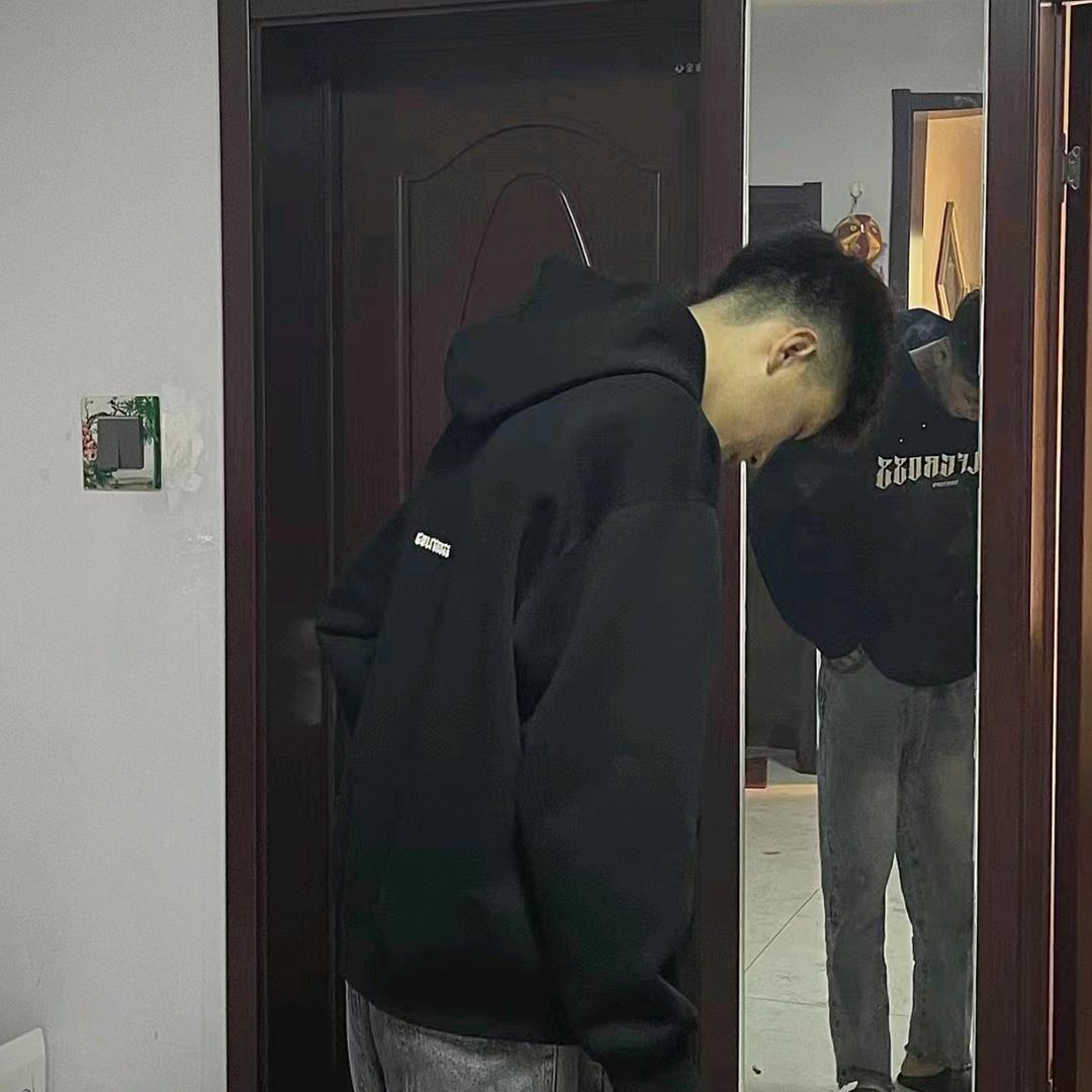 袁子琪，小花