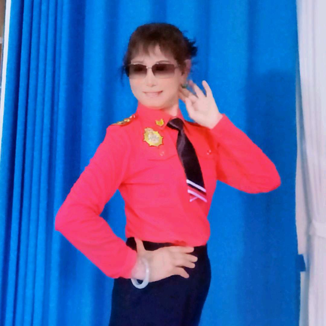林林）