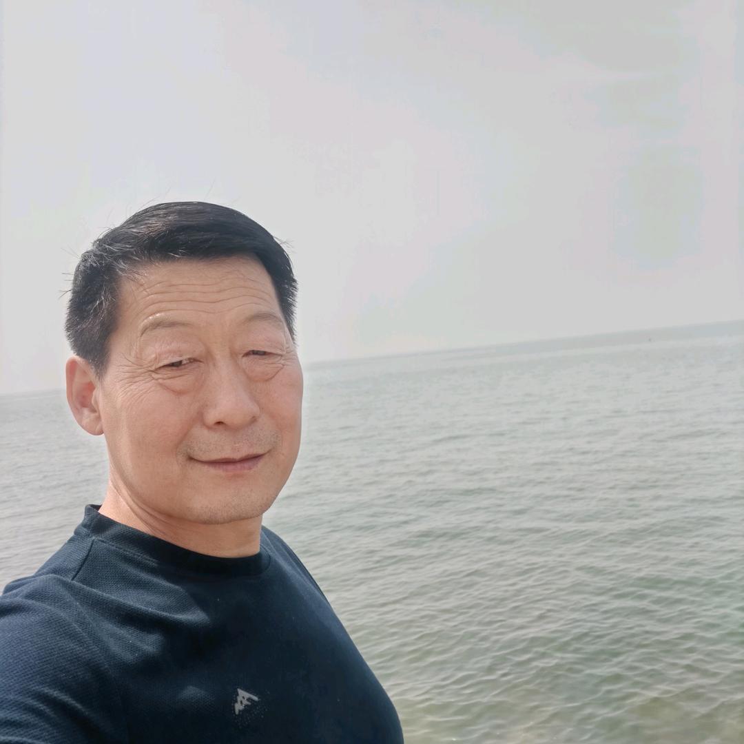 蔬菜育苗人（尚老弟）