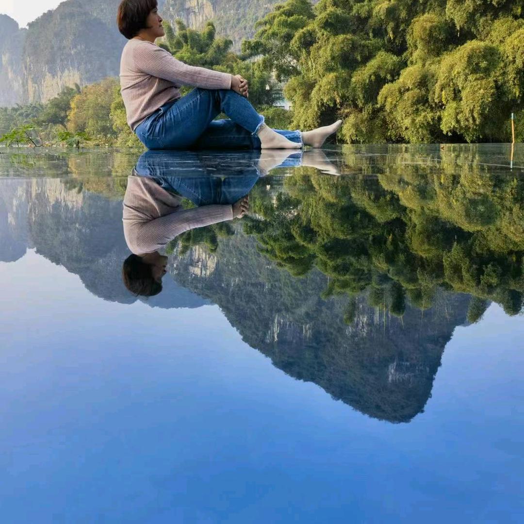 养捷克狼的刘姐