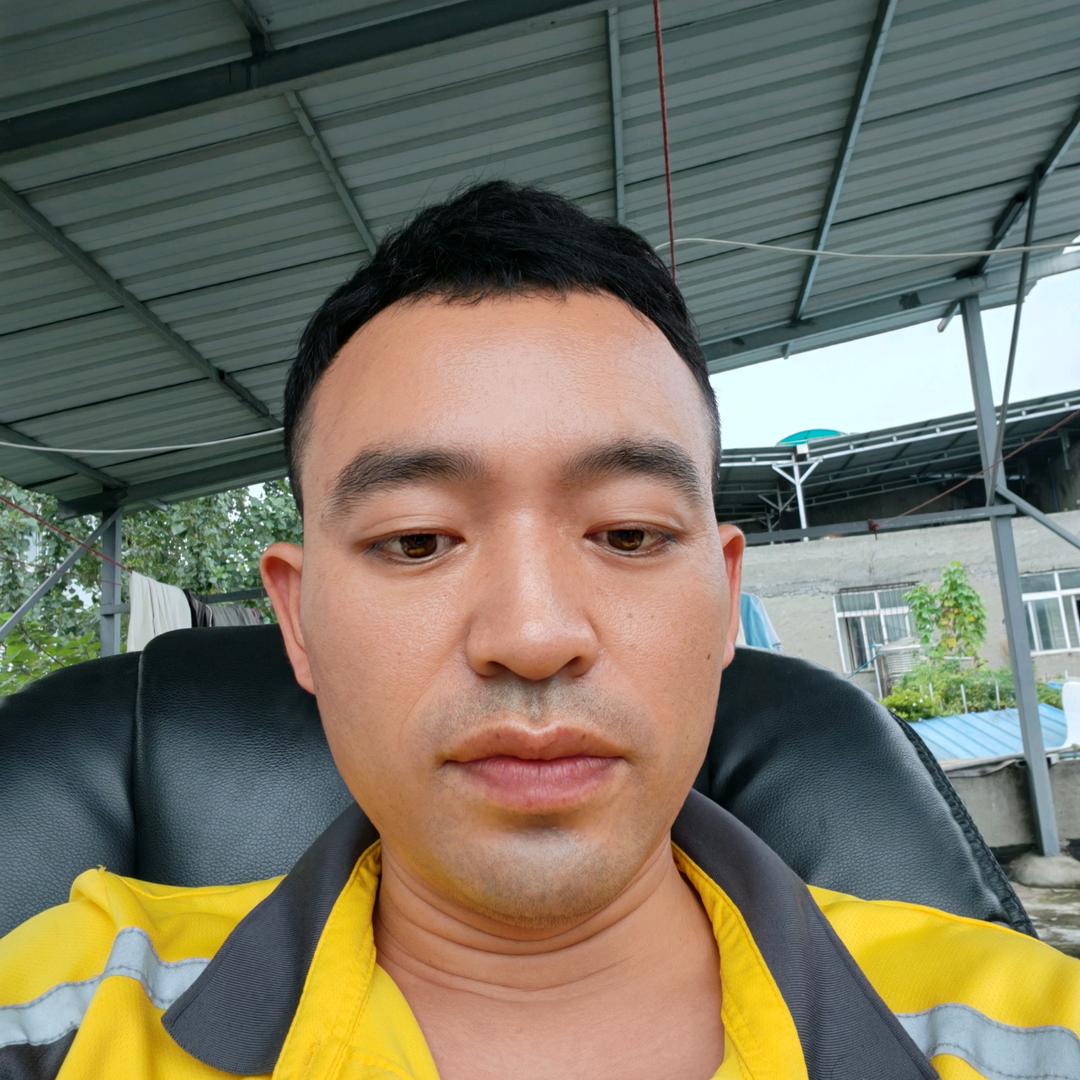 废柴兄弟摆摊卖包子