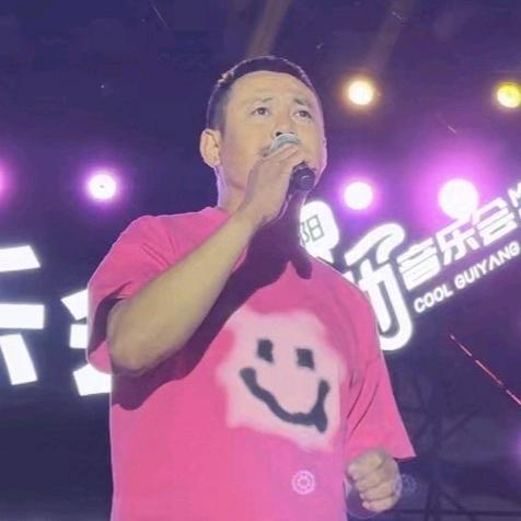 初三6班 亮哥