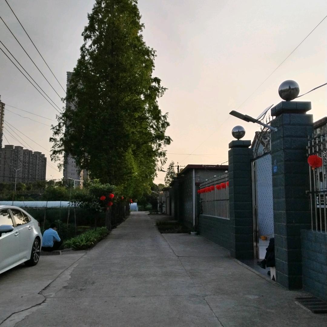 路在脚下