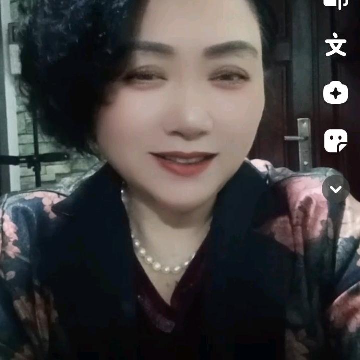 谢大姐牵线搭桥爱唱歌