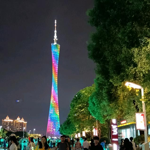 小美带你吃喝玩乐