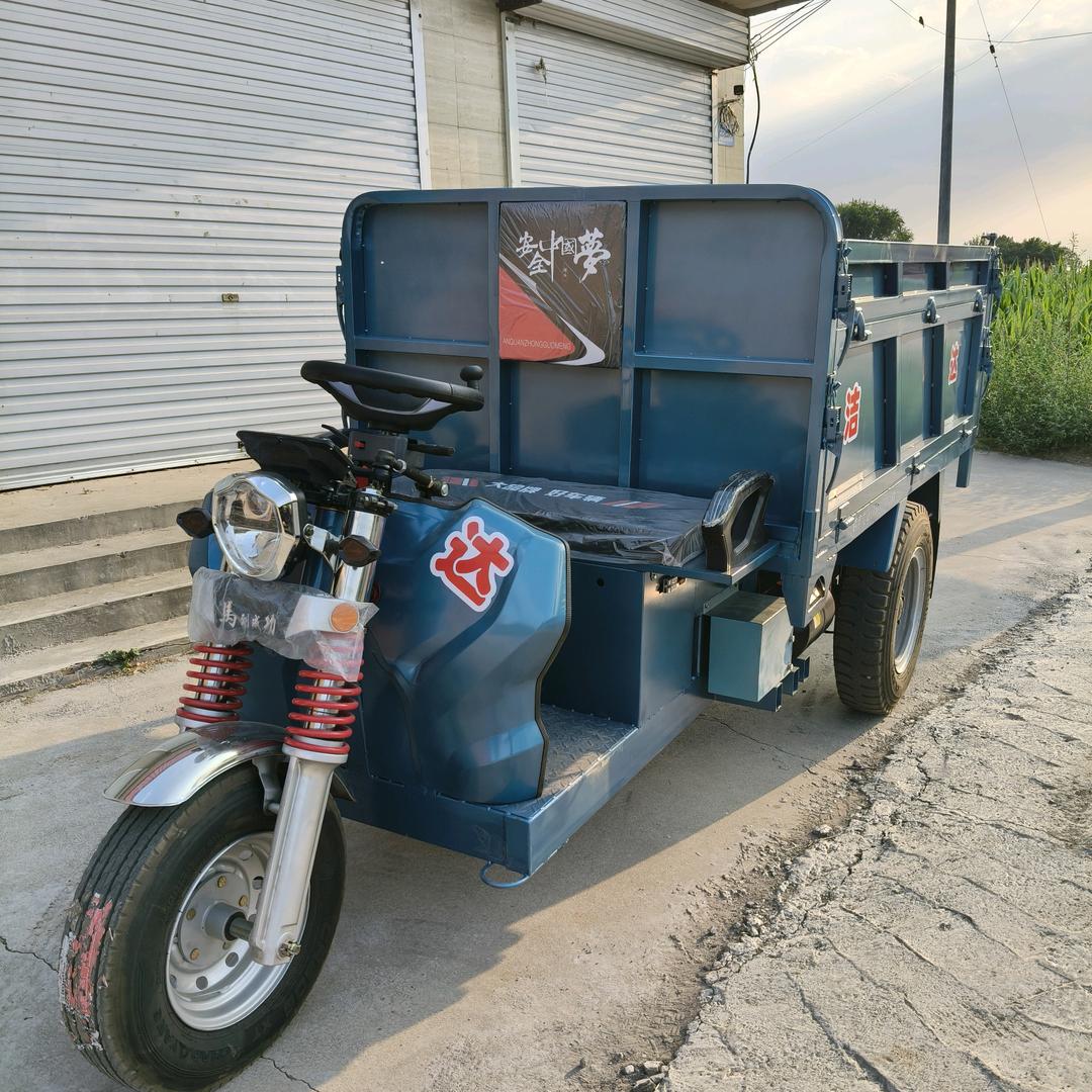 扫地车，高压清洗车，重载三轮车厂家