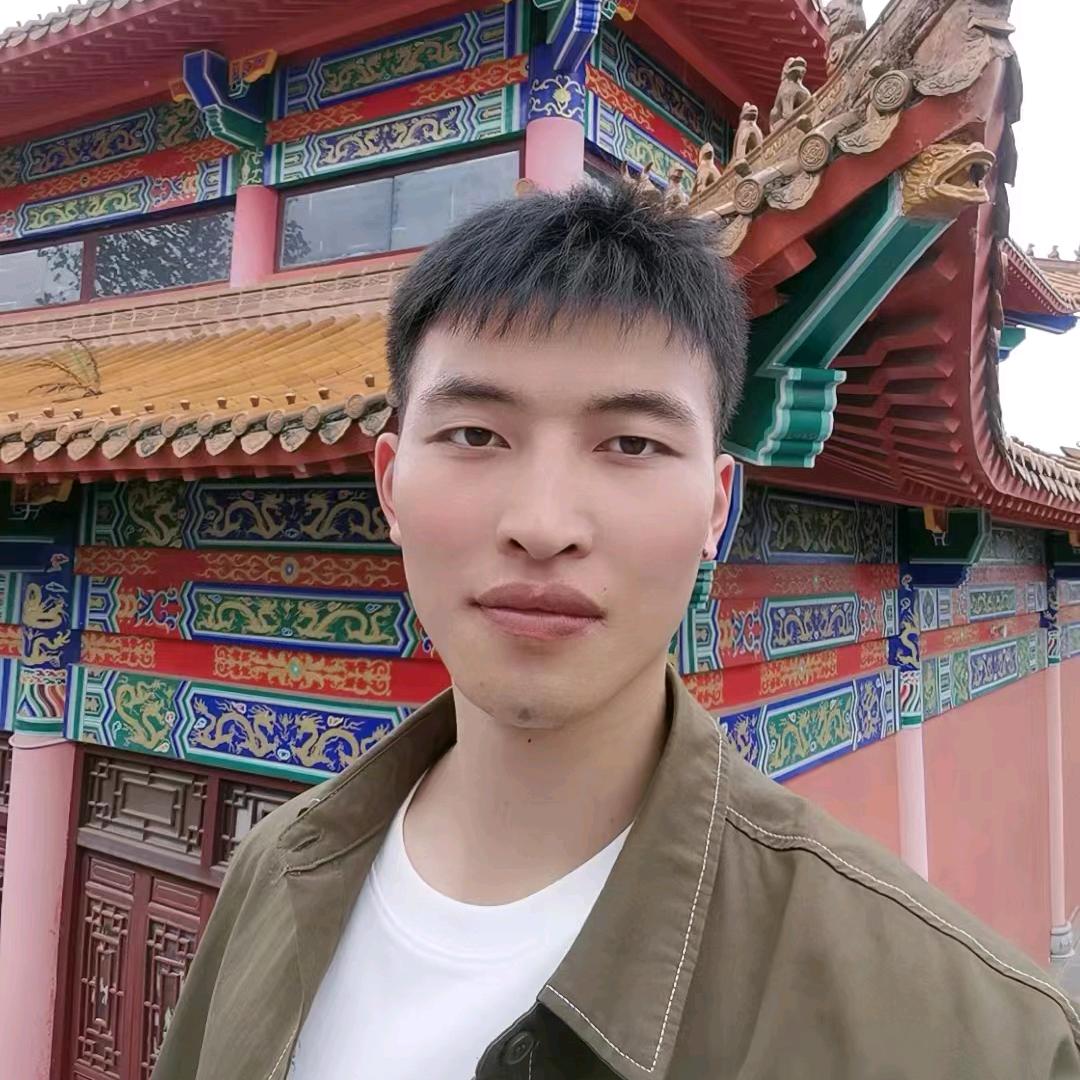 龙小明