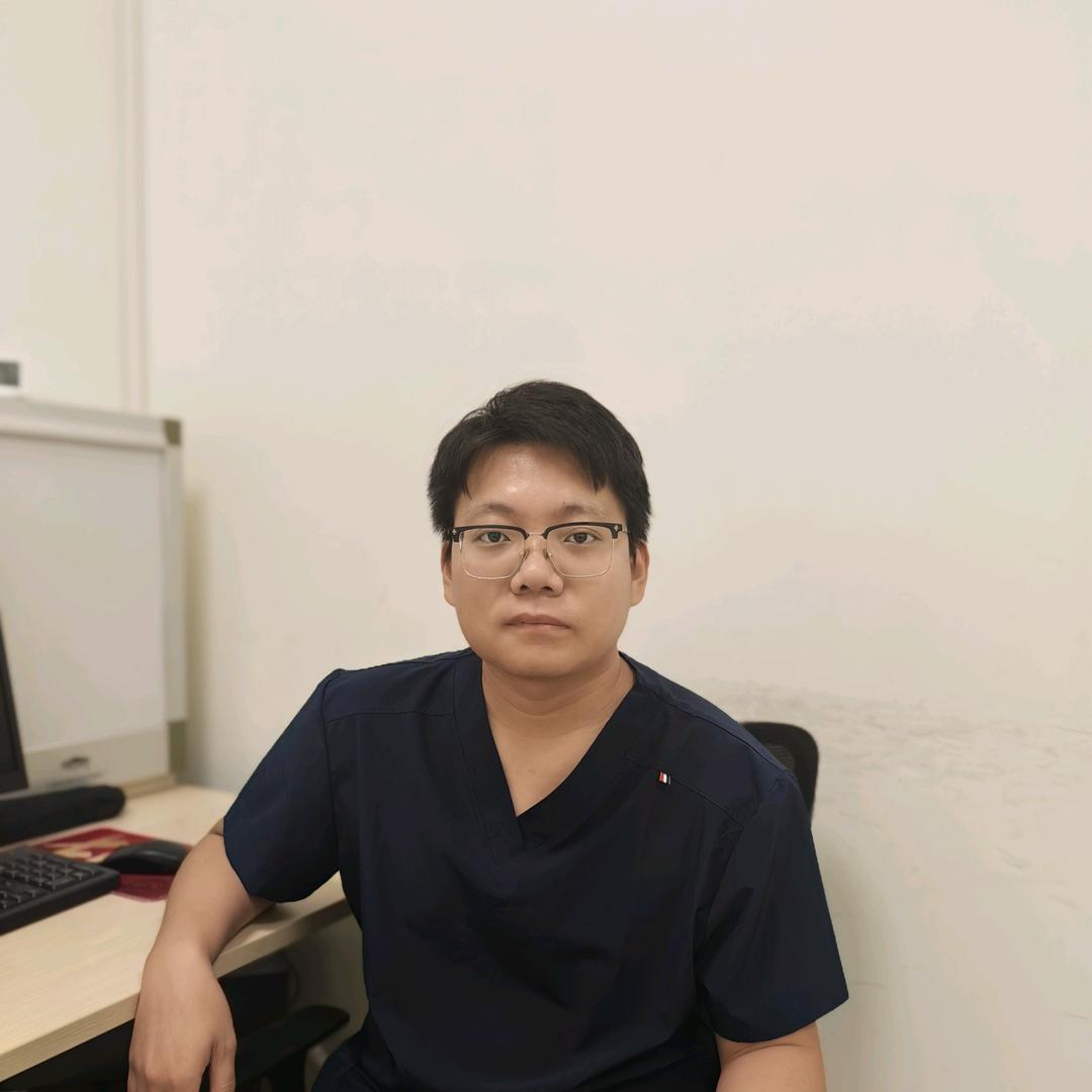 保膝康复师大旭