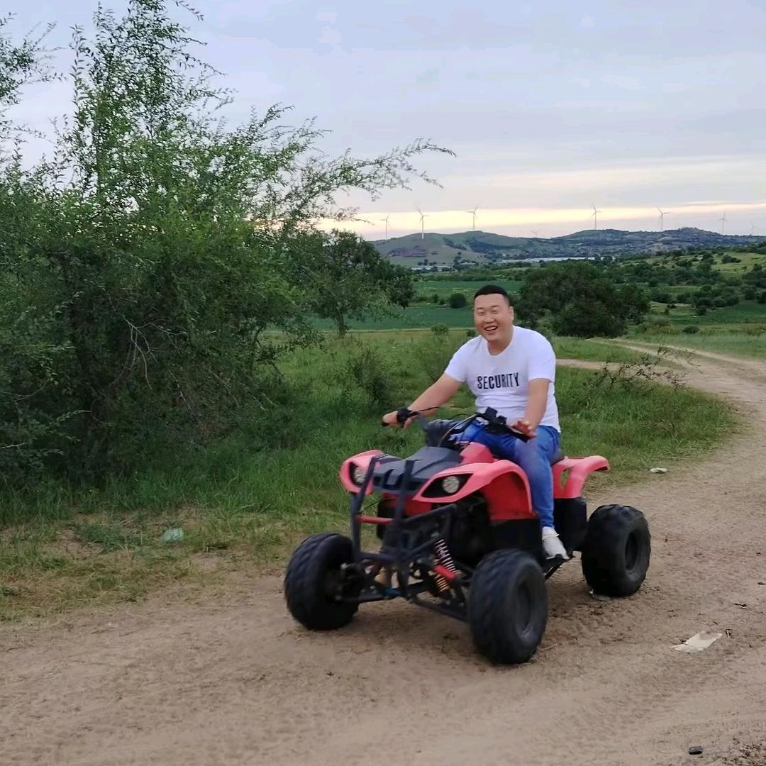 众鑫车行《批发零售》