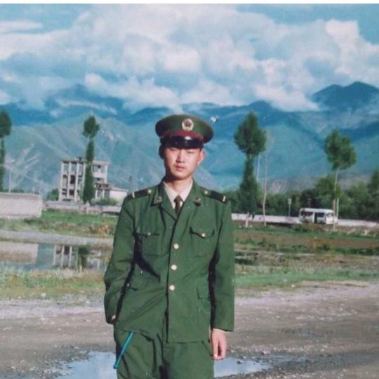 高原雄鹰