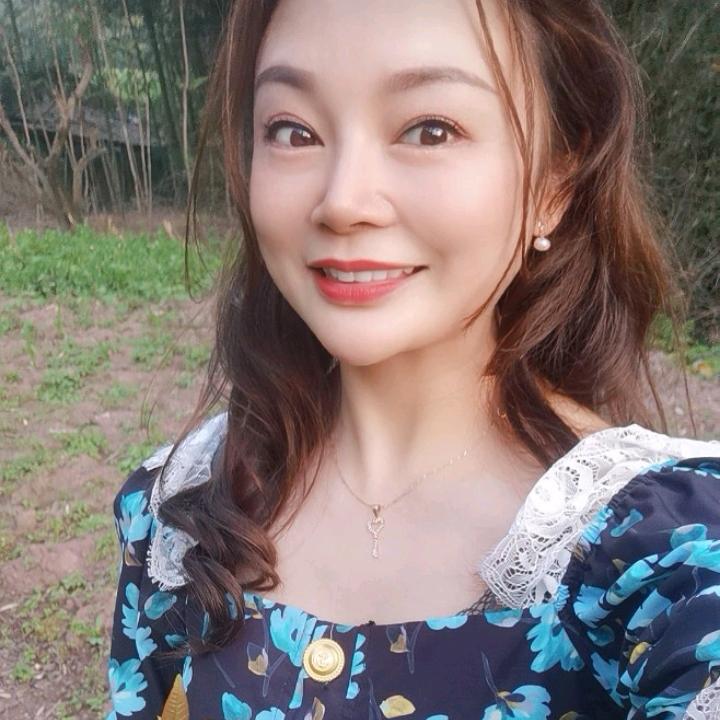 喀什渝厨老火锅萍姐