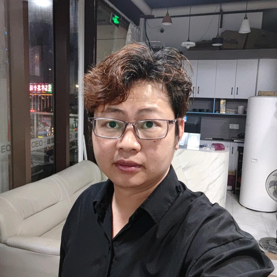 信宜阿轩发型定制