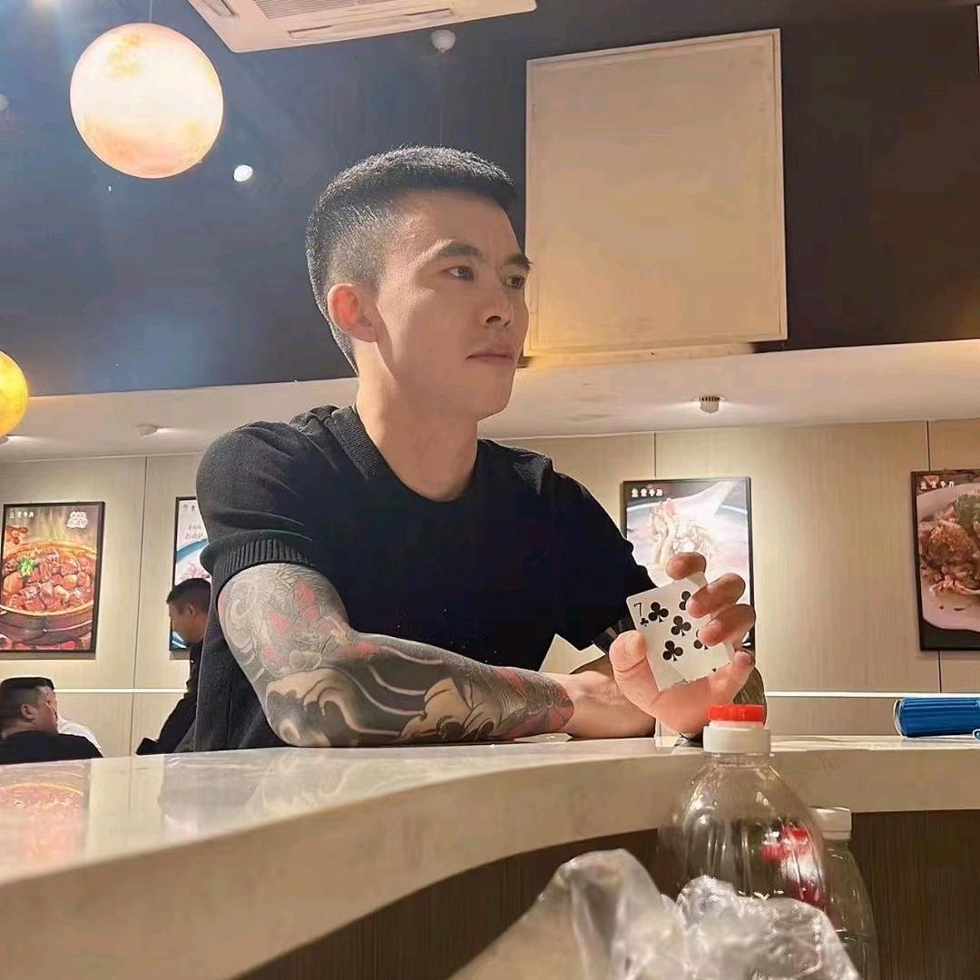 杨厨师长🥢招烧烤徒弟中