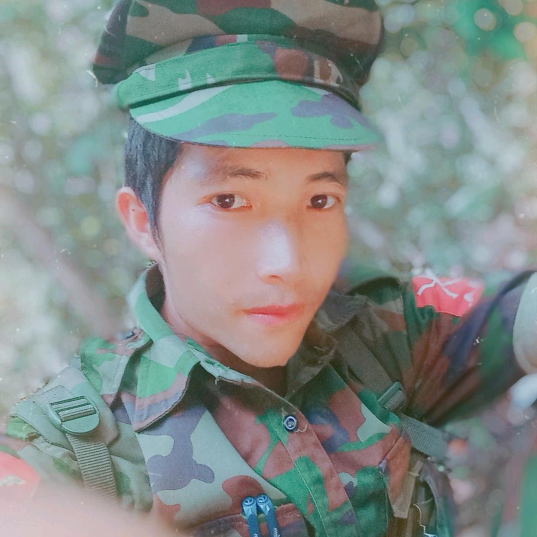 MYIT HWI WUM O 排文杰
