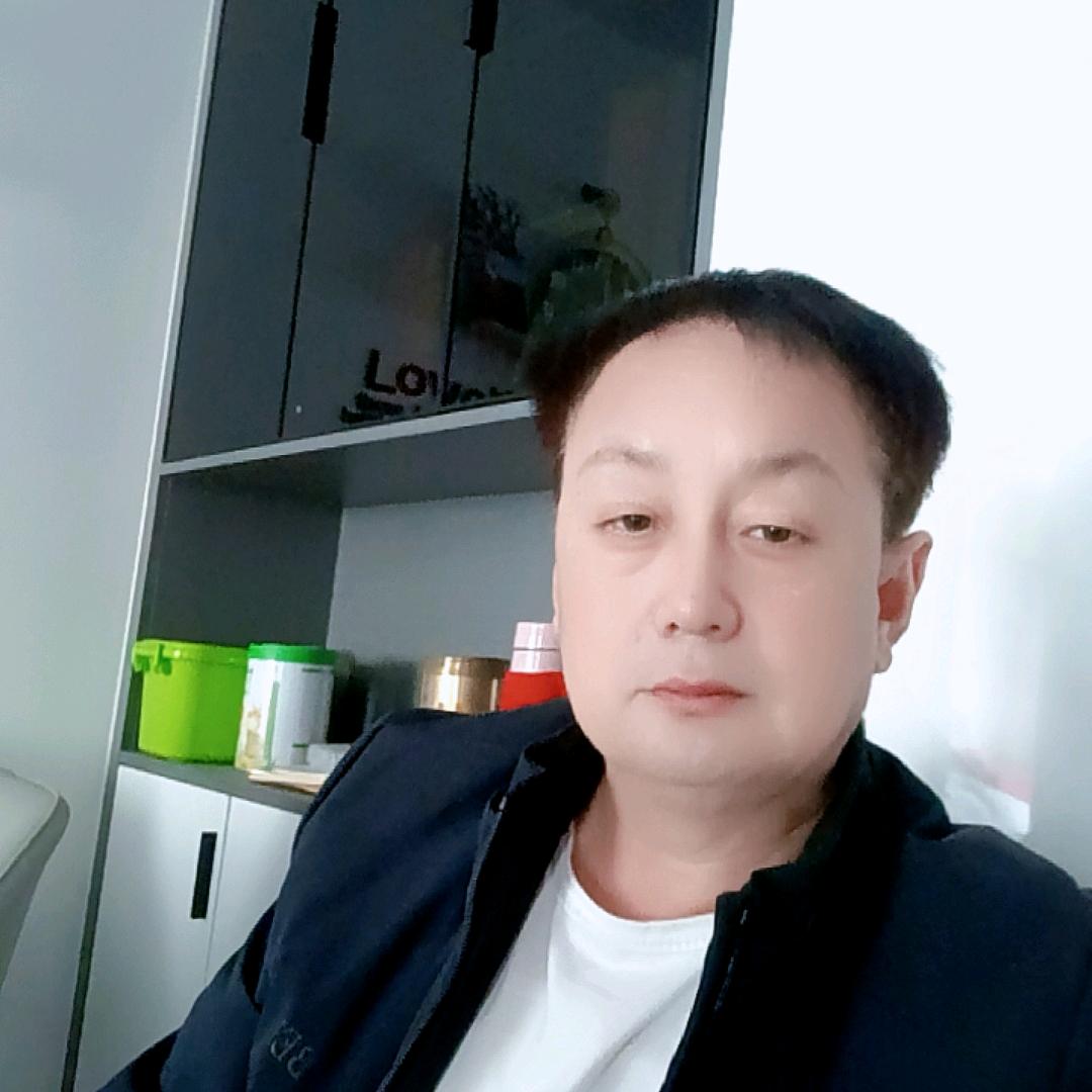 热爱戏曲。