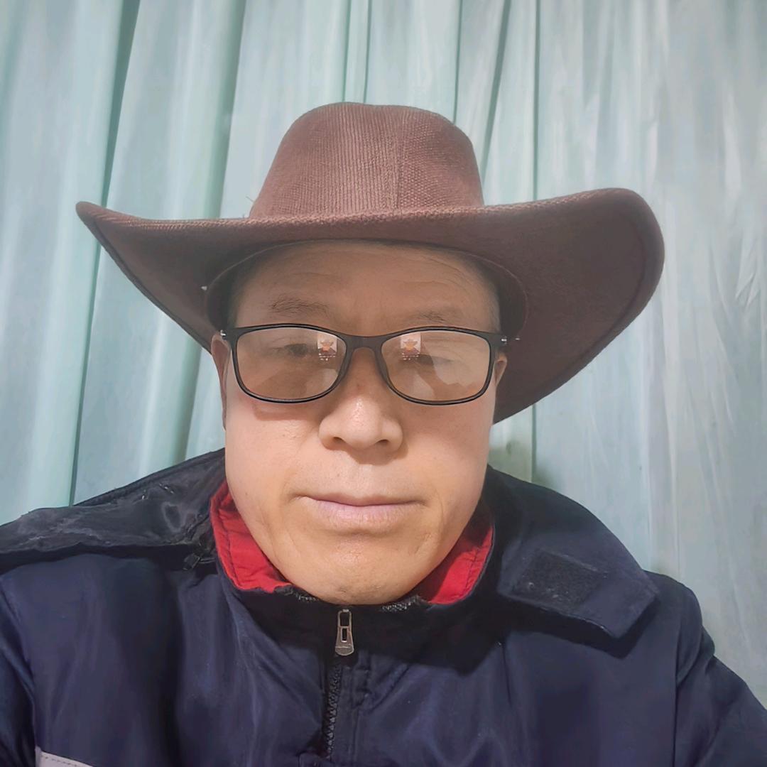 燕雁相逢话春秋
