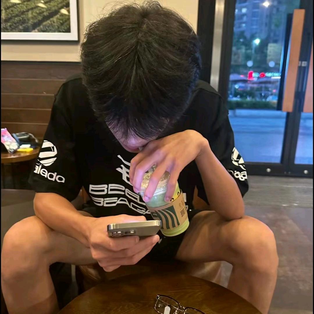 不爱早睡