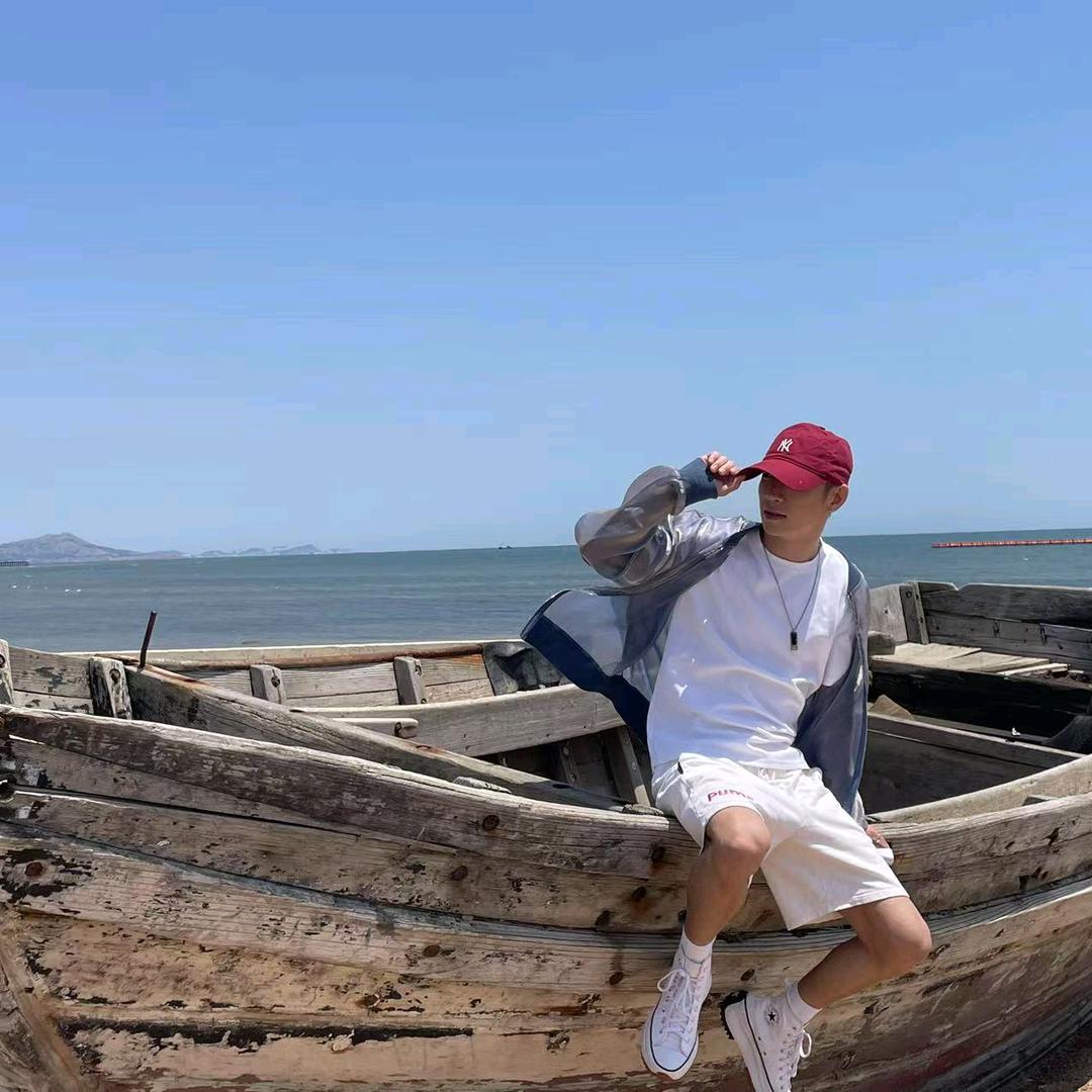蓝怼怼