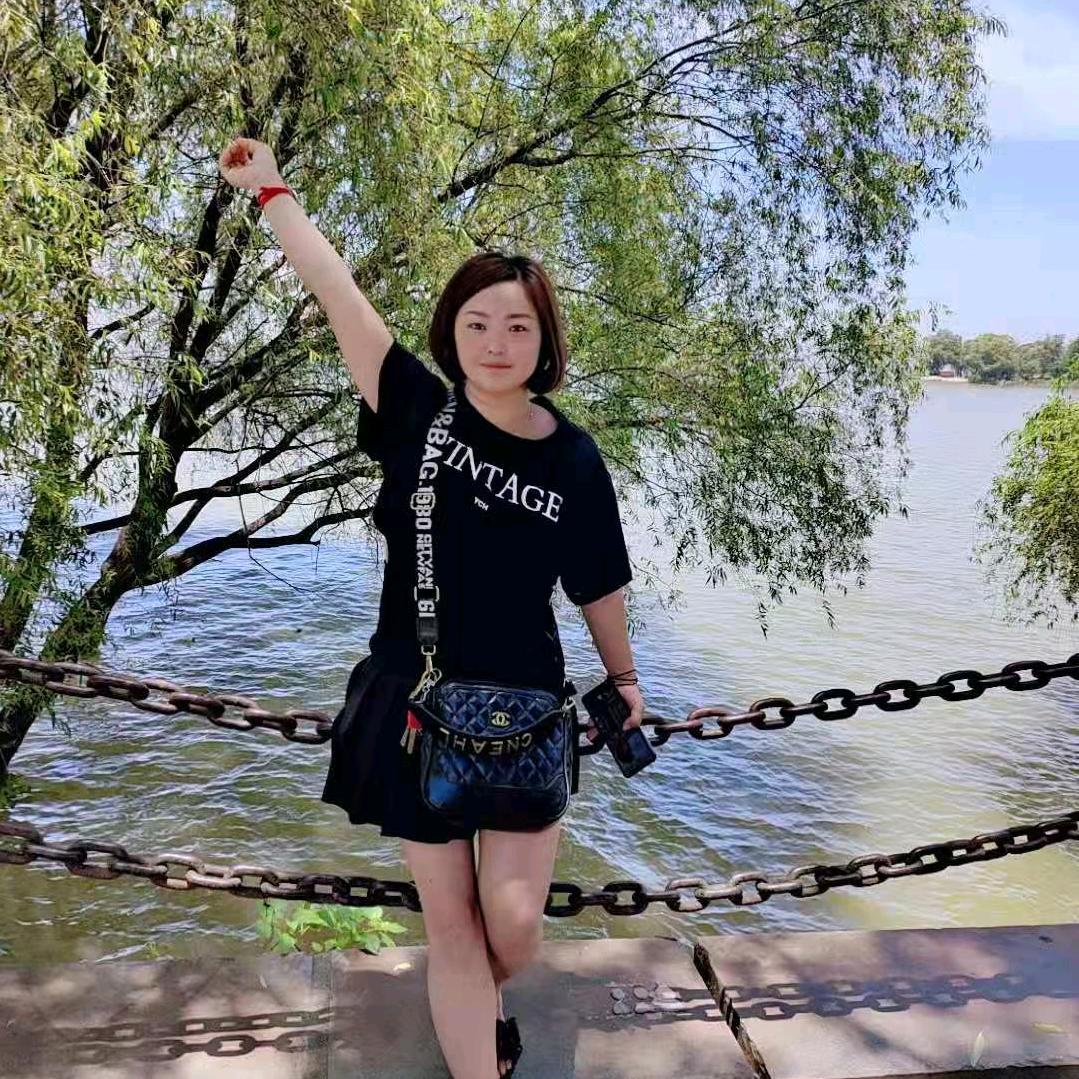 单身燕姐。
