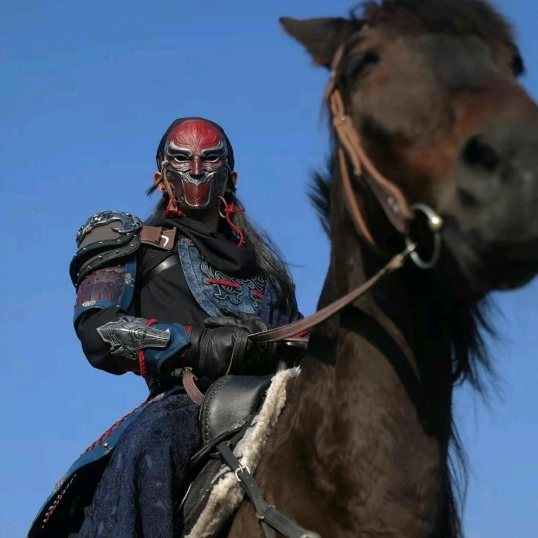 ⫍ ⃢👁ܫ👁⃢ ⫎