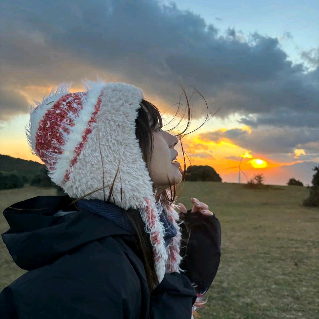 要出去玩的曦子