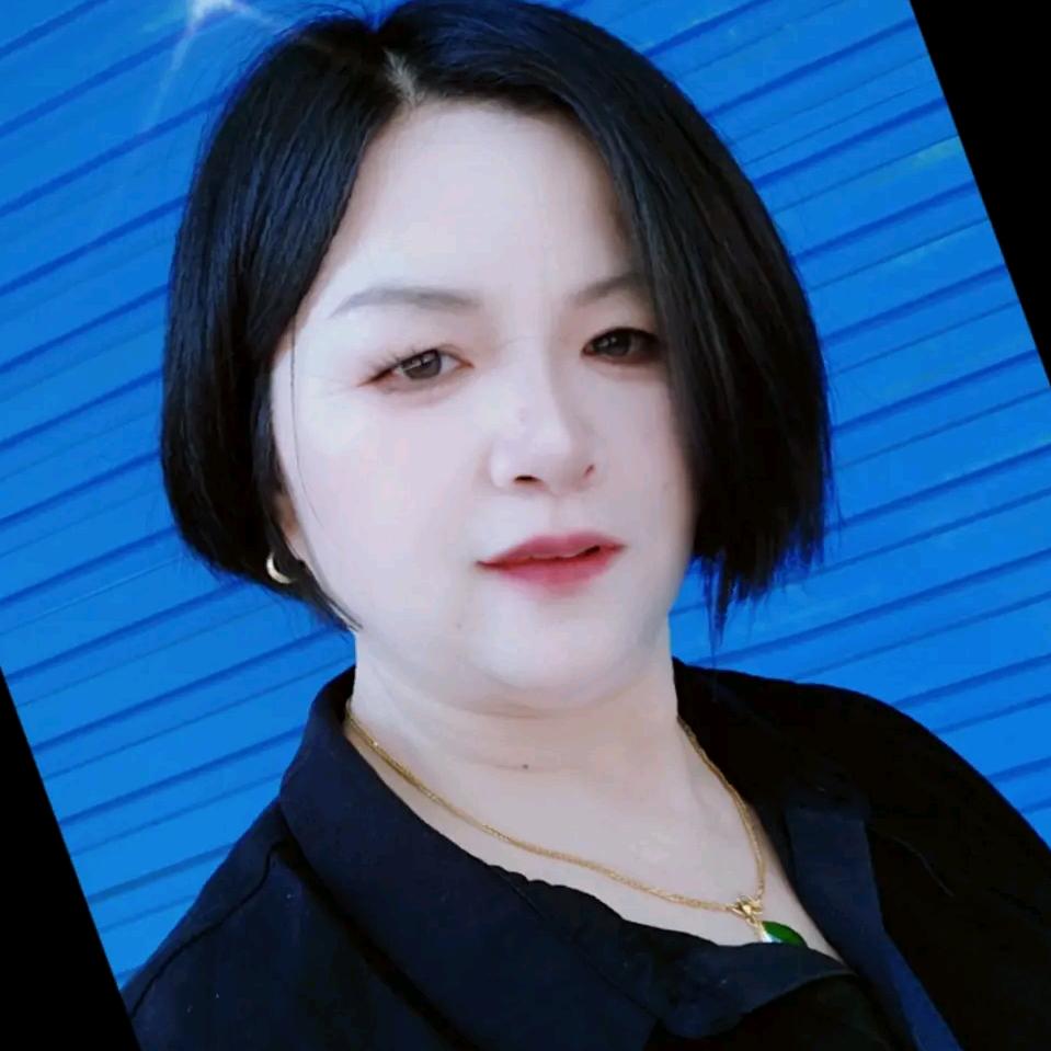 江西省新余何姐