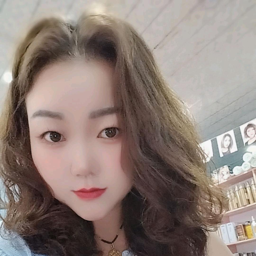 风行时尚美发屋~小易