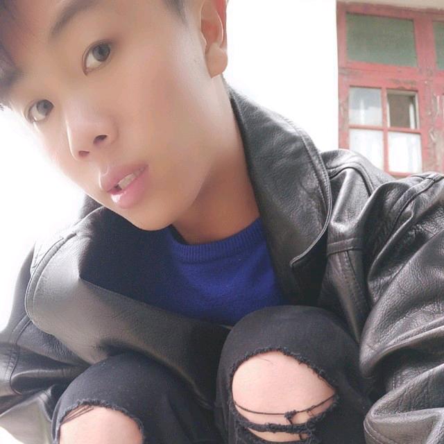 小伟哥🔥🔥🔥