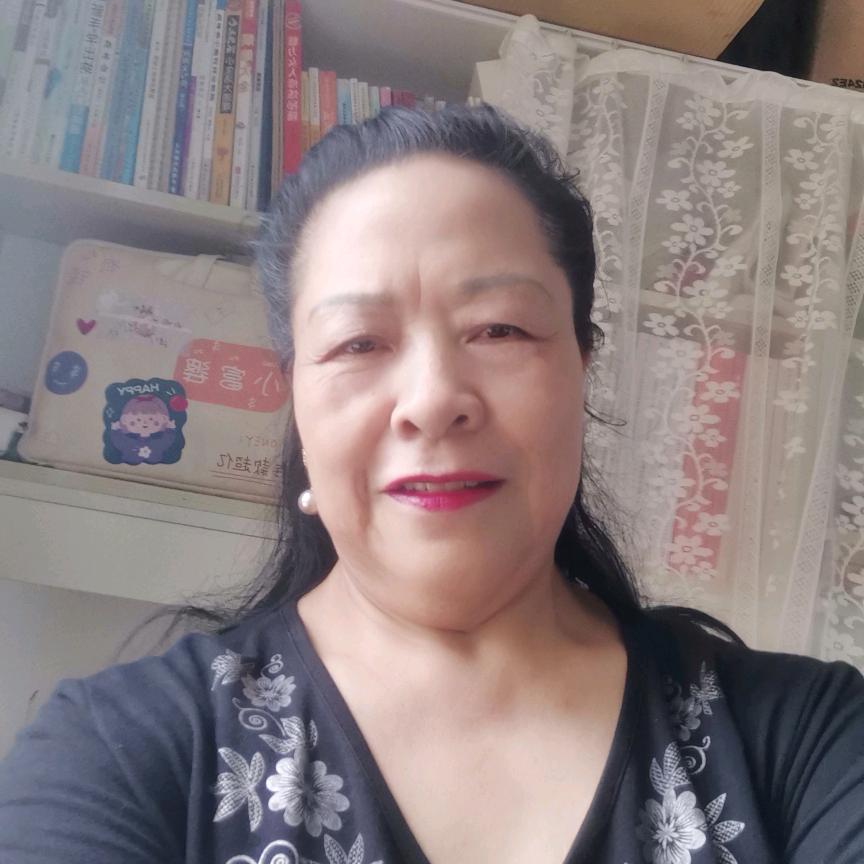 云朵（睌上10点7分开播