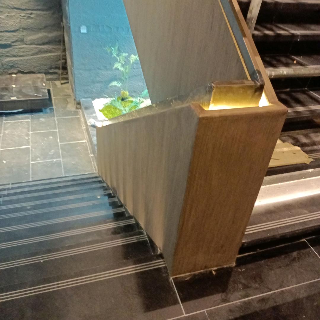 提着裤子逛抖音