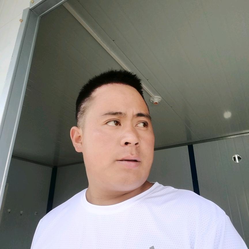 小马挖机出租