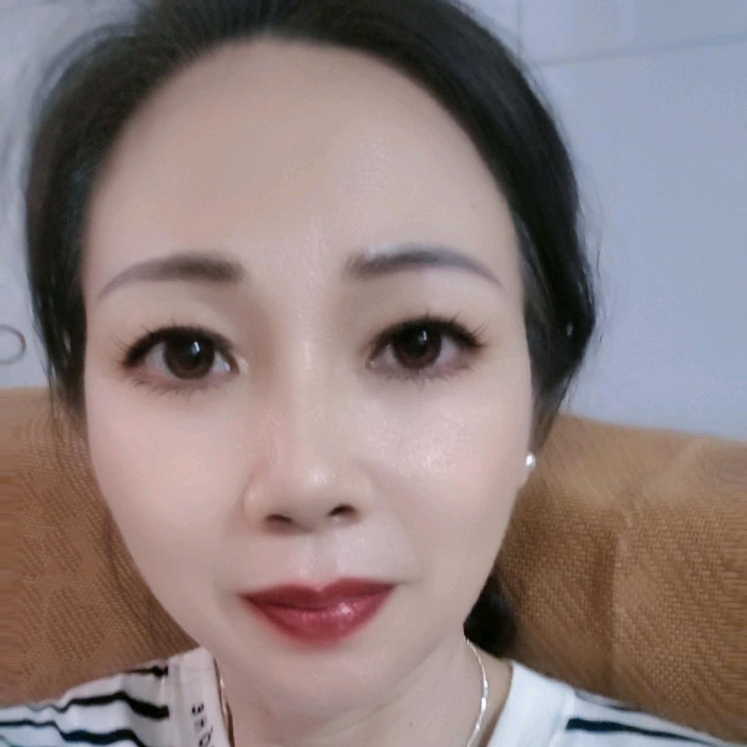 啊霞