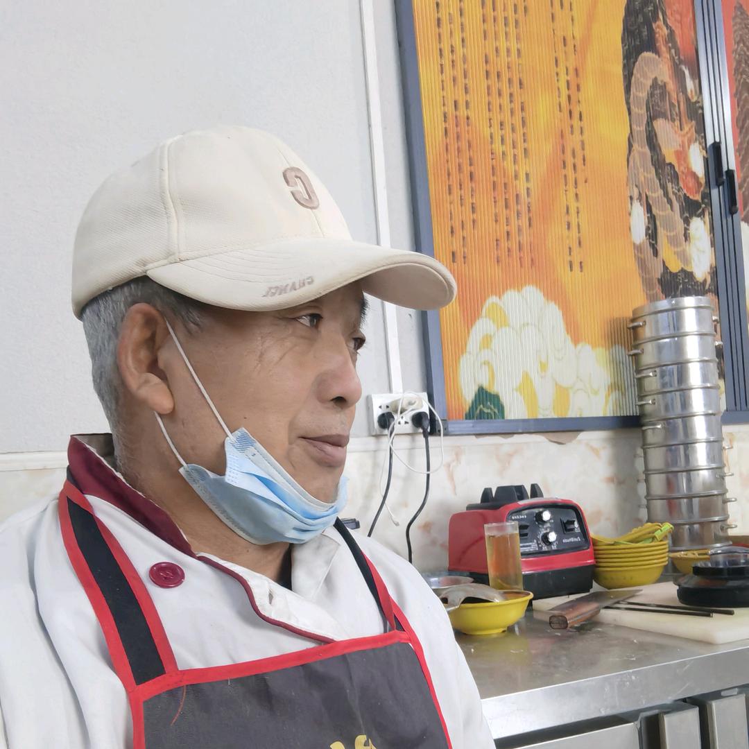 百平小吃城隆小对面