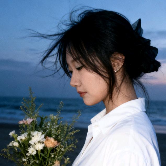 刘大美女无人机吊运