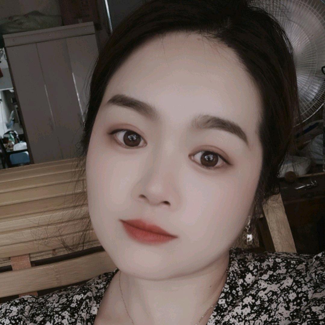 杨咩咩.