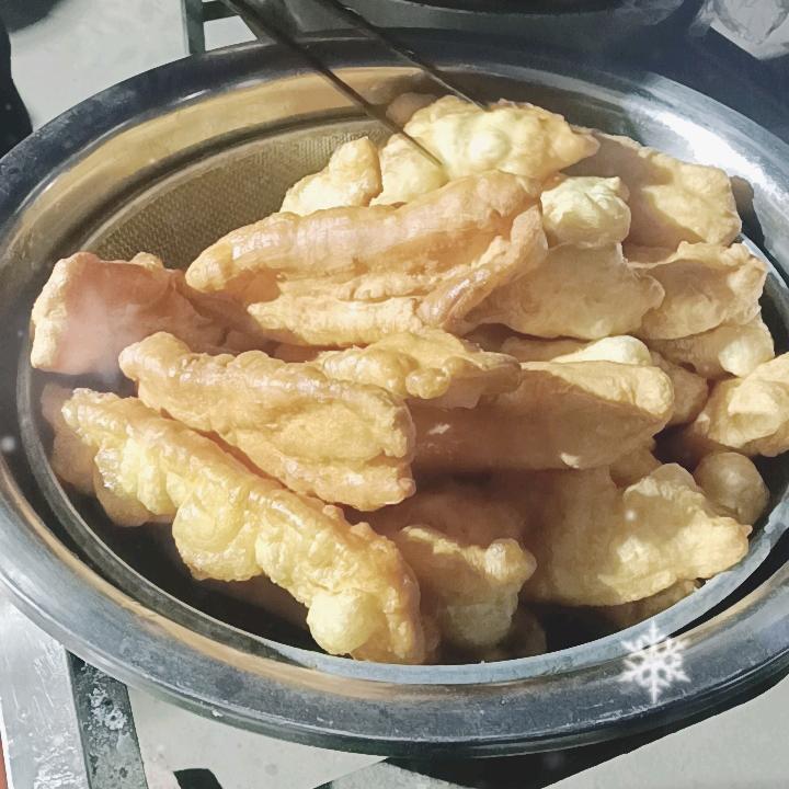 传统豆腐脑油条