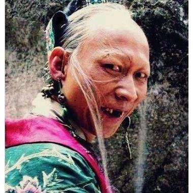 大呲花