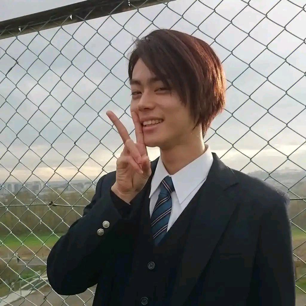 爱吃老冰棒的小伙子