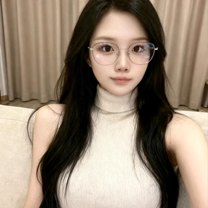 小玲（孤单一人）