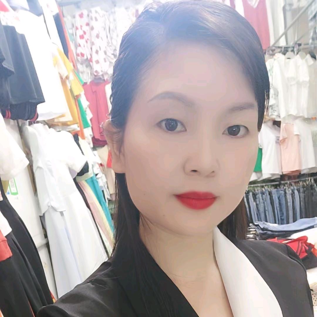杨姐民族服装