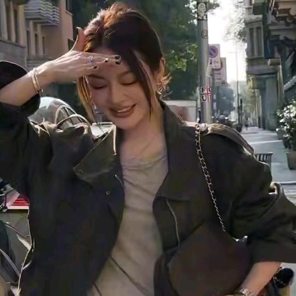 佳怡KILA(时尚穿搭)